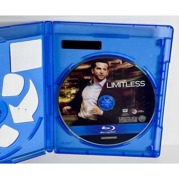 Limitless Unrated Extended Cut, Blu-ray.  Pre-Owned. Digital Copy Not Included. - Picture 3 of 3